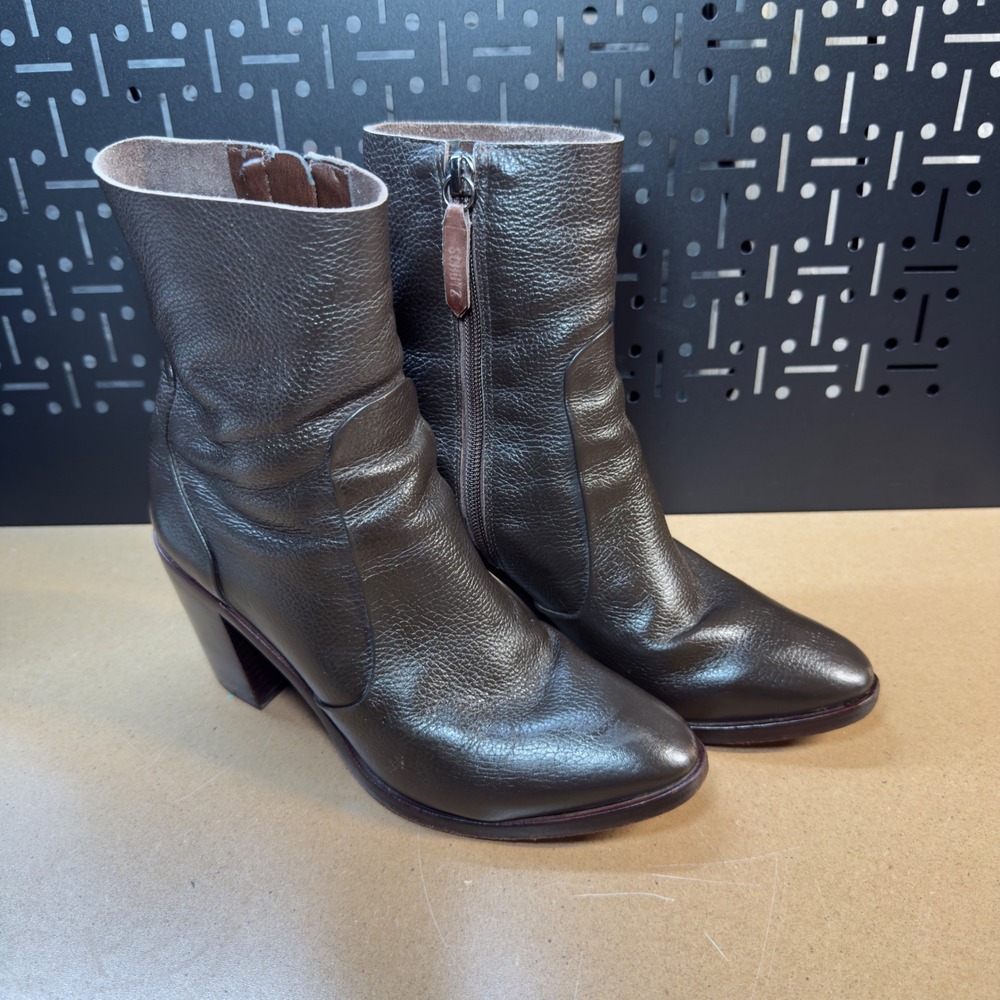 Schutz Womens Metallic Bronze Leather Pointed Toe Block Heel Ankle Boots